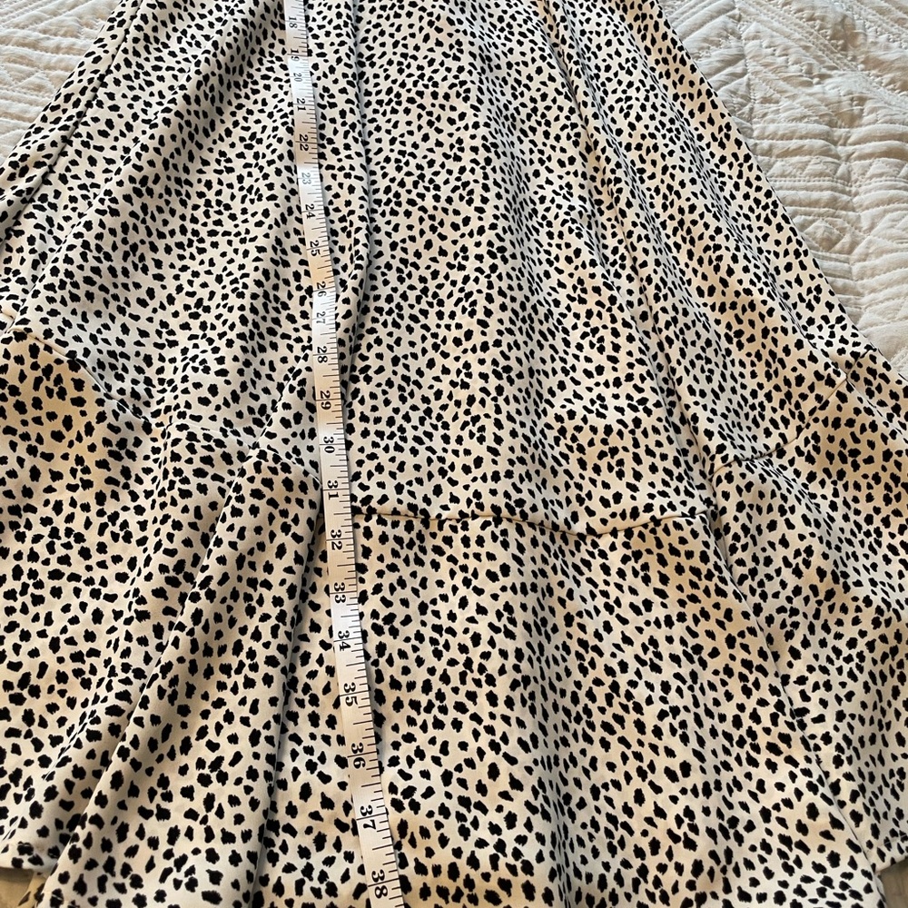 H&M Monochrome Patterned Top - Picture 6 of 7